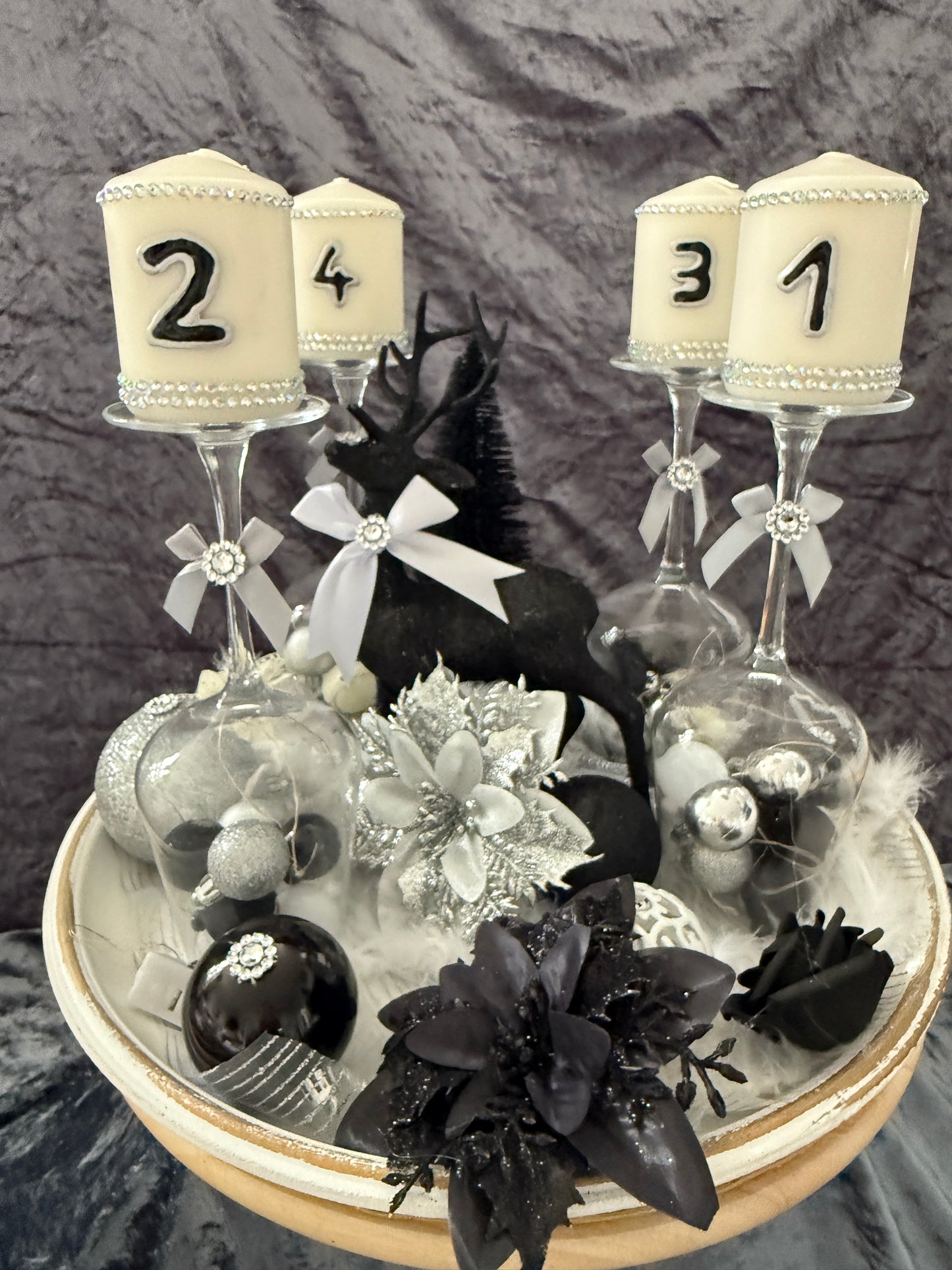 Adventskranz Gläser schwarz weiß