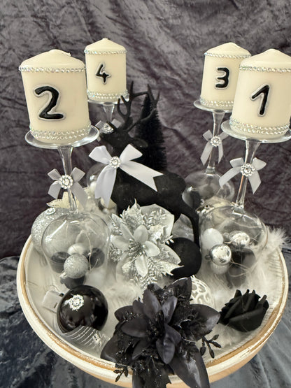 Adventskranz Gläser schwarz weiß
