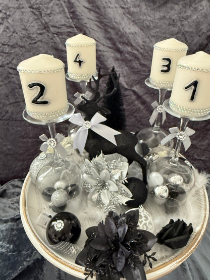 Adventskranz Gläser schwarz weiß