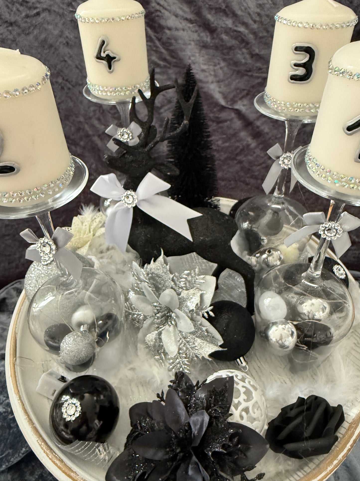 Adventskranz Gläser schwarz weiß