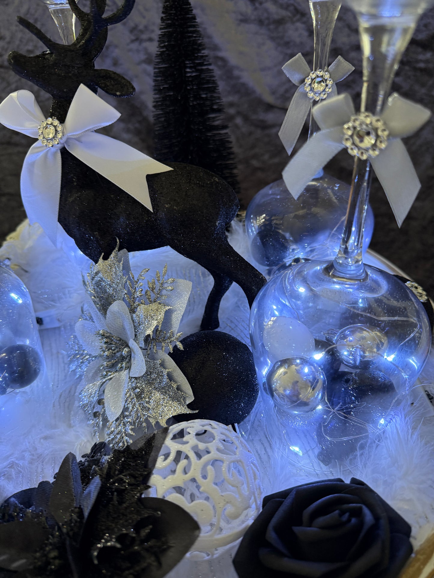 Adventskranz Gläser schwarz weiß