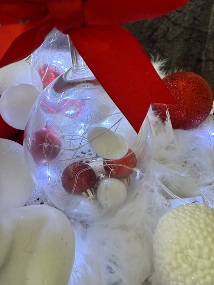 Adventskranz Gläser weiß rot